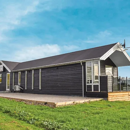 Five-bedroom In Rudkobing Casa vacanze *