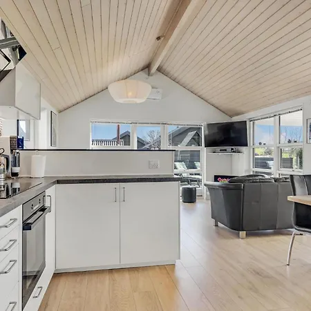 Casa vacanze Five-bedroom In Rudkobing *